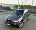 Серый БМВ Х5, объемом двигателя 3 л и пробегом 237 тыс. км за 2000 $, фото 1 на Automoto.ua