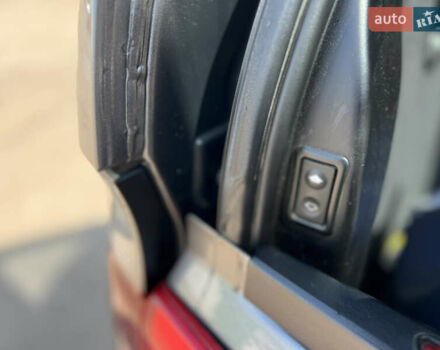 Серый БМВ Х5, объемом двигателя 3 л и пробегом 343 тыс. км за 13300 $, фото 29 на Automoto.ua