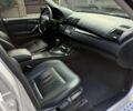 Серый БМВ Х5, объемом двигателя 3 л и пробегом 300 тыс. км за 7500 $, фото 9 на Automoto.ua