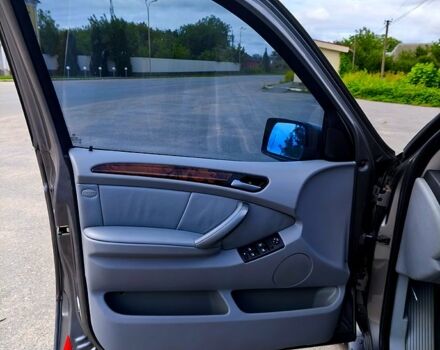 Серый БМВ Х5, объемом двигателя 3 л и пробегом 294 тыс. км за 8450 $, фото 2 на Automoto.ua