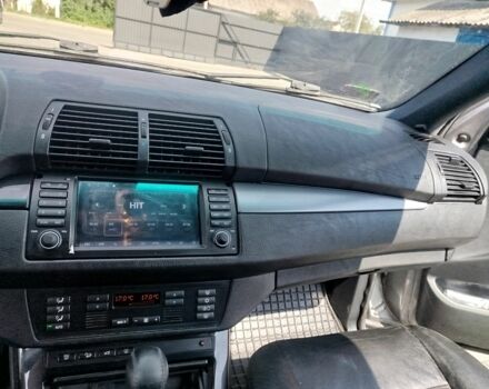 Серый БМВ Х5, объемом двигателя 3 л и пробегом 350 тыс. км за 6200 $, фото 5 на Automoto.ua