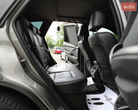 Серый БМВ Х5, объемом двигателя 3 л и пробегом 290 тыс. км за 16500 $, фото 61 на Automoto.ua