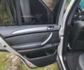 Серый БМВ Х5, объемом двигателя 3 л и пробегом 300 тыс. км за 14200 $, фото 22 на Automoto.ua