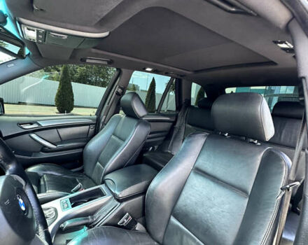 Серый БМВ Х5, объемом двигателя 3 л и пробегом 283 тыс. км за 15000 $, фото 16 на Automoto.ua