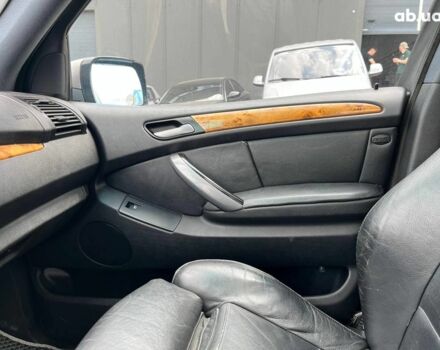 Серый БМВ Х5, объемом двигателя 3 л и пробегом 378 тыс. км за 12690 $, фото 43 на Automoto.ua