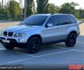 Серый БМВ Х5, объемом двигателя 3 л и пробегом 300 тыс. км за 8999 $, фото 1 на Automoto.ua