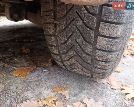 Серый БМВ Х5, объемом двигателя 3 л и пробегом 320 тыс. км за 11500 $, фото 1 на Automoto.ua