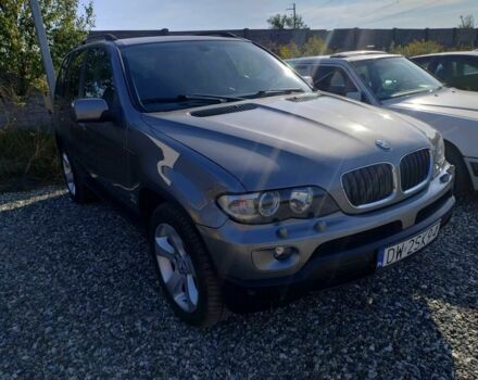 Серый БМВ Х5, объемом двигателя 3 л и пробегом 166 тыс. км за 4000 $, фото 1 на Automoto.ua