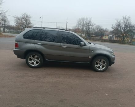 Серый БМВ Х5, объемом двигателя 3 л и пробегом 445 тыс. км за 11000 $, фото 2 на Automoto.ua