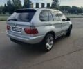 Серый БМВ Х5, объемом двигателя 3 л и пробегом 400 тыс. км за 11800 $, фото 7 на Automoto.ua