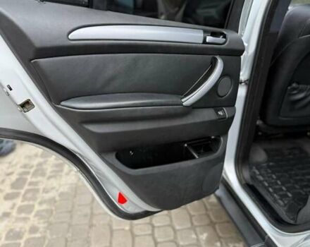 Сірий БМВ Х5, об'ємом двигуна 2.99 л та пробігом 407 тис. км за 9999 $, фото 27 на Automoto.ua