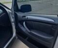 Серый БМВ Х5, объемом двигателя 3 л и пробегом 400 тыс. км за 11800 $, фото 16 на Automoto.ua