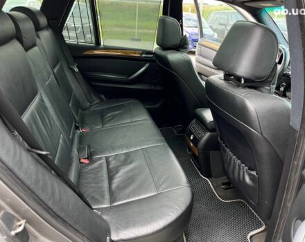 Серый БМВ Х5, объемом двигателя 3 л и пробегом 378 тыс. км за 12690 $, фото 33 на Automoto.ua