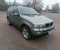 Серый БМВ Х5, объемом двигателя 3 л и пробегом 445 тыс. км за 11000 $, фото 1 на Automoto.ua