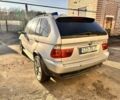 Серый БМВ Х5, объемом двигателя 3 л и пробегом 350 тыс. км за 5700 $, фото 2 на Automoto.ua