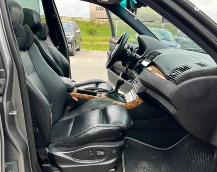 Серый БМВ Х5, объемом двигателя 3 л и пробегом 378 тыс. км за 12690 $, фото 34 на Automoto.ua