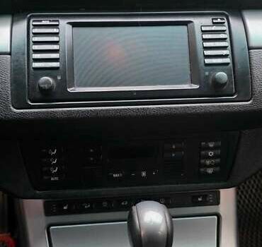 Сірий БМВ Х5, об'ємом двигуна 3 л та пробігом 374 тис. км за 11500 $, фото 3 на Automoto.ua