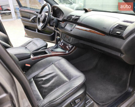 Серый БМВ Х5, объемом двигателя 3 л и пробегом 592 тыс. км за 10500 $, фото 5 на Automoto.ua