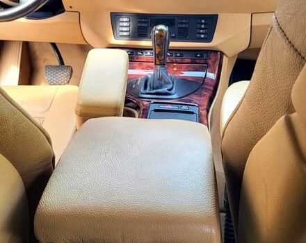 Серый БМВ Х5, объемом двигателя 3 л и пробегом 256 тыс. км за 10000 $, фото 1 на Automoto.ua