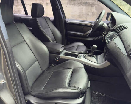 Серый БМВ Х5, объемом двигателя 3 л и пробегом 355 тыс. км за 11999 $, фото 14 на Automoto.ua