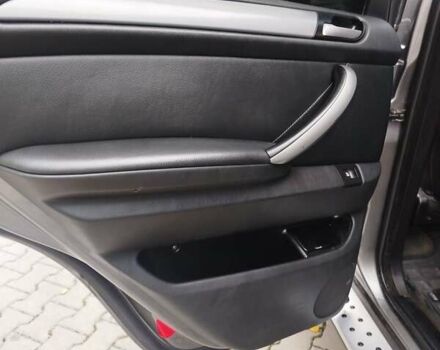 Серый БМВ Х5, объемом двигателя 3 л и пробегом 336 тыс. км за 13000 $, фото 19 на Automoto.ua