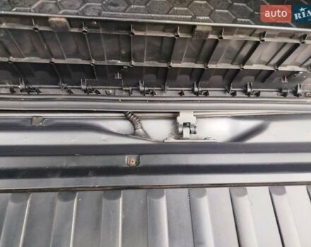 Серый БМВ Х5, объемом двигателя 3 л и пробегом 336 тыс. км за 13000 $, фото 31 на Automoto.ua