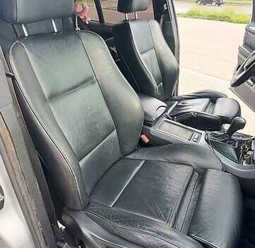 Серый БМВ Х5, объемом двигателя 3 л и пробегом 400 тыс. км за 11800 $, фото 13 на Automoto.ua