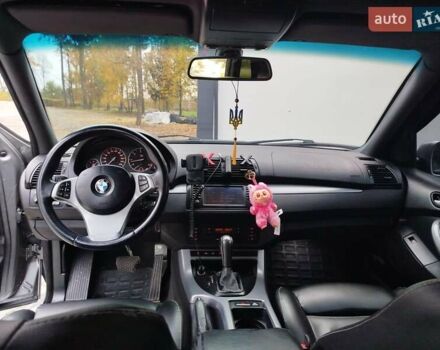 Серый БМВ Х5, объемом двигателя 3 л и пробегом 336 тыс. км за 13000 $, фото 24 на Automoto.ua