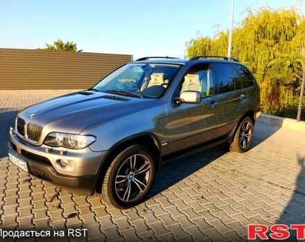 Серый БМВ Х5, объемом двигателя 3 л и пробегом 256 тыс. км за 10000 $, фото 3 на Automoto.ua