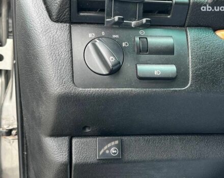 Серый БМВ Х5, объемом двигателя 3 л и пробегом 378 тыс. км за 12690 $, фото 47 на Automoto.ua