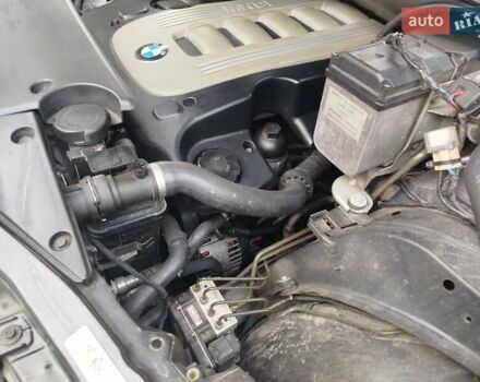 Серый БМВ Х5, объемом двигателя 3 л и пробегом 336 тыс. км за 13000 $, фото 39 на Automoto.ua