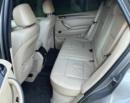 Серый БМВ Х5, объемом двигателя 3 л и пробегом 320 тыс. км за 6800 $, фото 6 на Automoto.ua