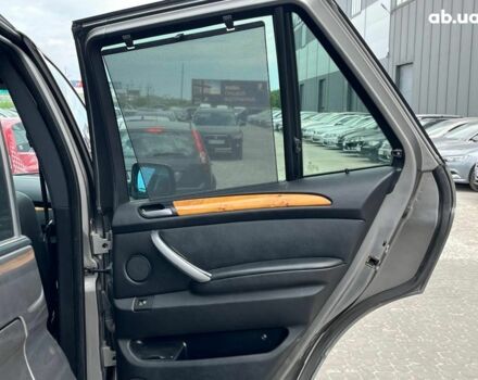 Серый БМВ Х5, объемом двигателя 3 л и пробегом 378 тыс. км за 12690 $, фото 30 на Automoto.ua