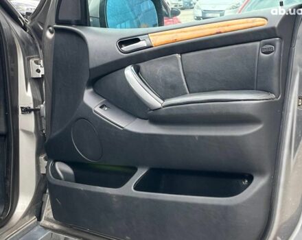 Серый БМВ Х5, объемом двигателя 3 л и пробегом 378 тыс. км за 12690 $, фото 27 на Automoto.ua