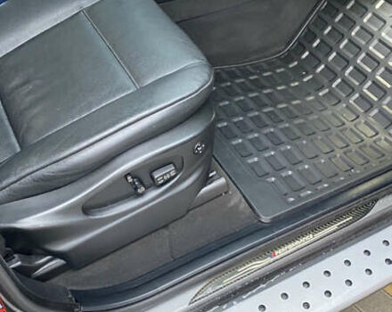 Серый БМВ Х5, объемом двигателя 3 л и пробегом 378 тыс. км за 16000 $, фото 46 на Automoto.ua