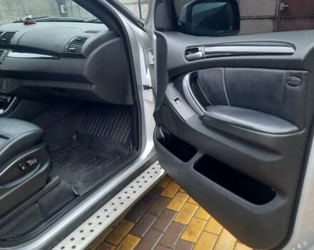 Сірий БМВ Х5, об'ємом двигуна 3 л та пробігом 374 тис. км за 11800 $, фото 15 на Automoto.ua