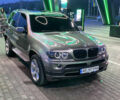 Серый БМВ Х5, объемом двигателя 3 л и пробегом 378 тыс. км за 16000 $, фото 1 на Automoto.ua