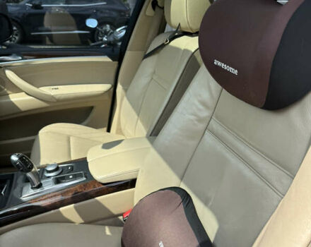 Серый БМВ Х5, объемом двигателя 4.8 л и пробегом 250 тыс. км за 11000 $, фото 9 на Automoto.ua