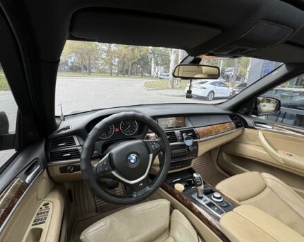 Серый БМВ Х5, объемом двигателя 4.8 л и пробегом 223 тыс. км за 9200 $, фото 6 на Automoto.ua