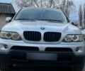 Сірий БМВ Х5, об'ємом двигуна 3 л та пробігом 318 тис. км за 8000 $, фото 2 на Automoto.ua