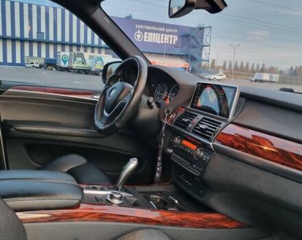 Серый БМВ Х5, объемом двигателя 3 л и пробегом 290 тыс. км за 19999 $, фото 38 на Automoto.ua