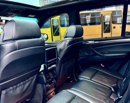 Серый БМВ Х5, объемом двигателя 4.8 л и пробегом 333 тыс. км за 11200 $, фото 6 на Automoto.ua