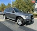 Серый БМВ Х5, объемом двигателя 3 л и пробегом 307 тыс. км за 15900 $, фото 27 на Automoto.ua