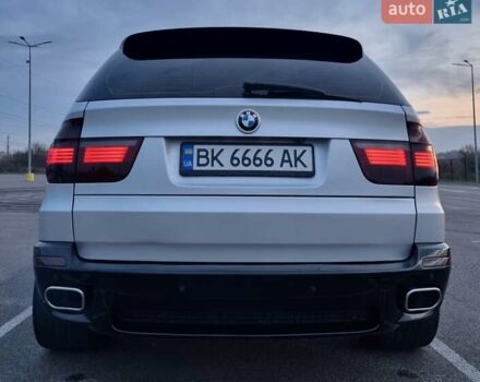 Серый БМВ Х5, объемом двигателя 3 л и пробегом 290 тыс. км за 19999 $, фото 22 на Automoto.ua