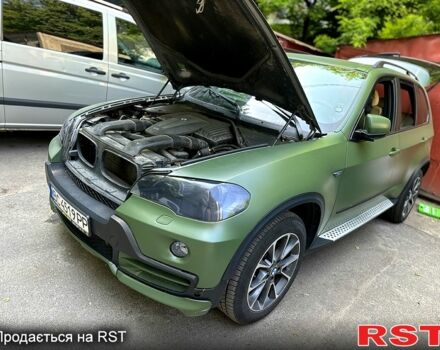 Серый БМВ Х5, объемом двигателя 4.8 л и пробегом 303 тыс. км за 14000 $, фото 2 на Automoto.ua