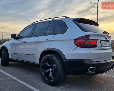 Серый БМВ Х5, объемом двигателя 3 л и пробегом 290 тыс. км за 19999 $, фото 2 на Automoto.ua