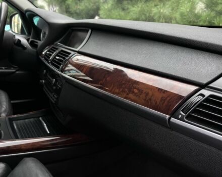 Серый БМВ Х5, объемом двигателя 3 л и пробегом 265 тыс. км за 13500 $, фото 22 на Automoto.ua