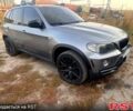 Серый БМВ Х5, объемом двигателя 3 л и пробегом 362 тыс. км за 10000 $, фото 1 на Automoto.ua