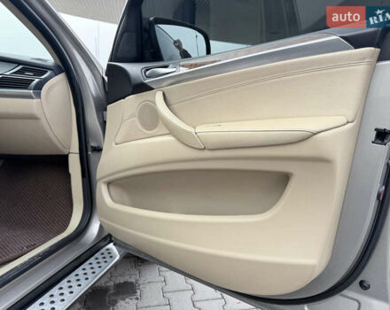 Сірий БМВ Х5, об'ємом двигуна 3 л та пробігом 365 тис. км за 8999 $, фото 33 на Automoto.ua