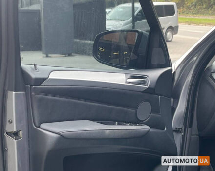 Сірий БМВ Х5, об'ємом двигуна 3 л та пробігом 175 тис. км за 12600 $, фото 6 на Automoto.ua